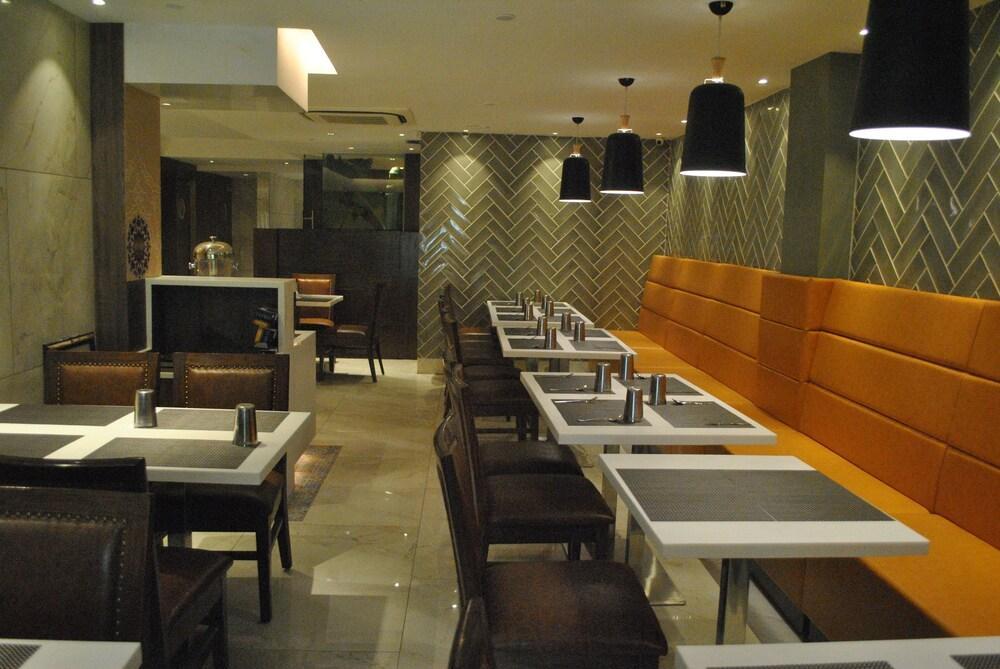 Hotel Southern Delhi  Esterno foto