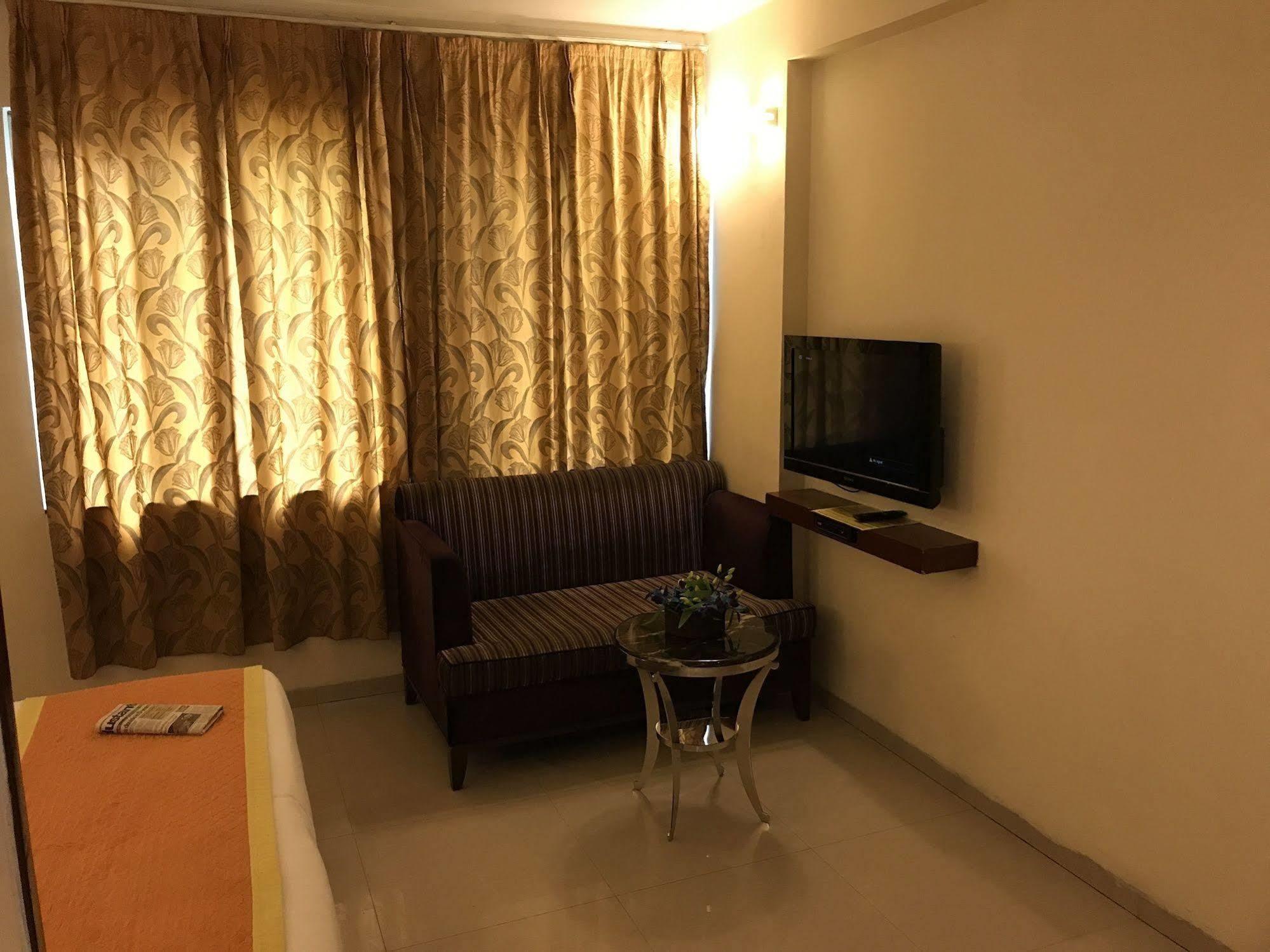 Hotel Southern Delhi  Esterno foto