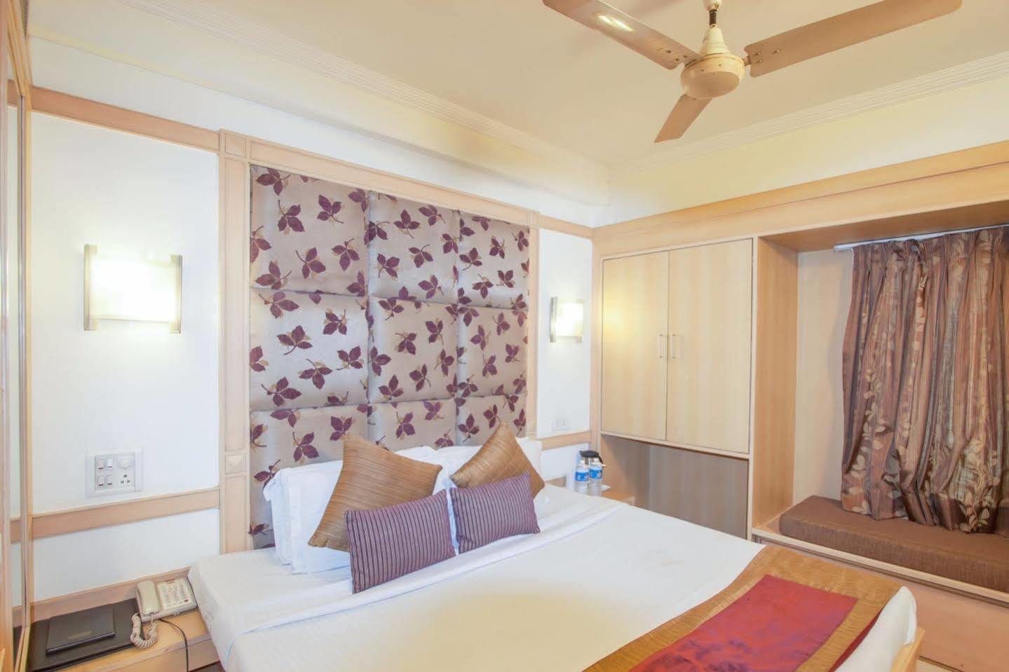 Hotel Southern Delhi  Esterno foto
